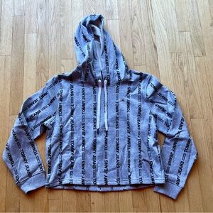 WOMENS TOMMY HILFIGER HOODIE / CROP / ALL OVER PRINT / SIZE SMALL / NWT